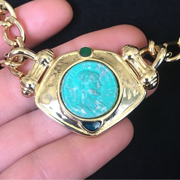 Giovanni Torlonia Vintage Green Coin Gold Tone Necklace - Picture 3 of 10